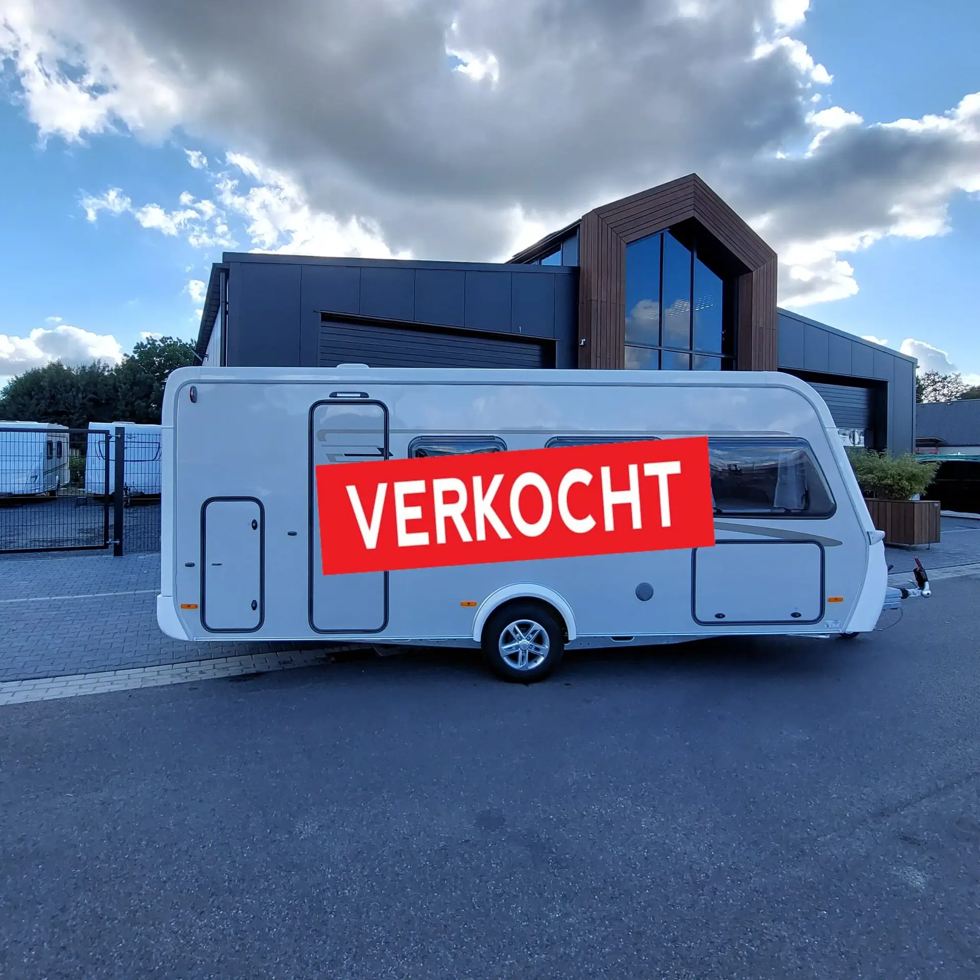 Eriba Nova verkocht scaled